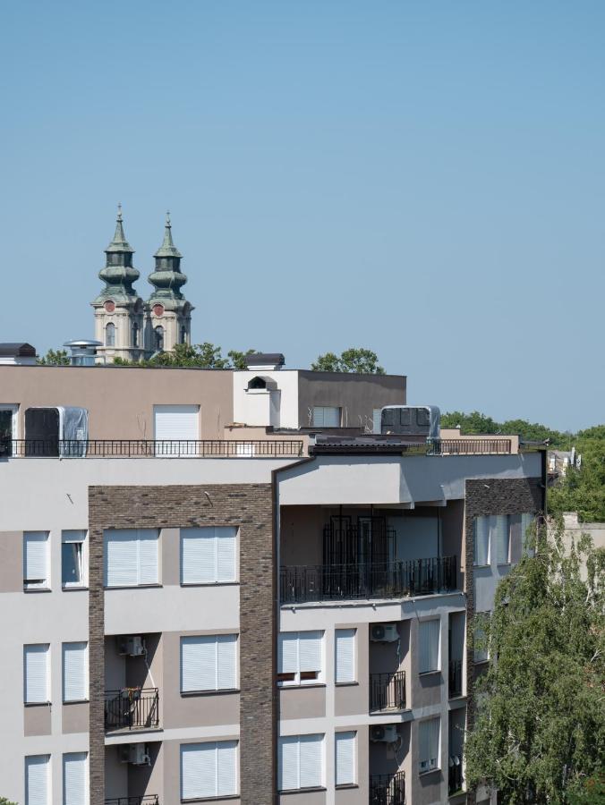 Green Apple Apartment Subotica Exterior foto
